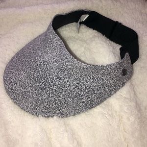 Lululemon women’s visor